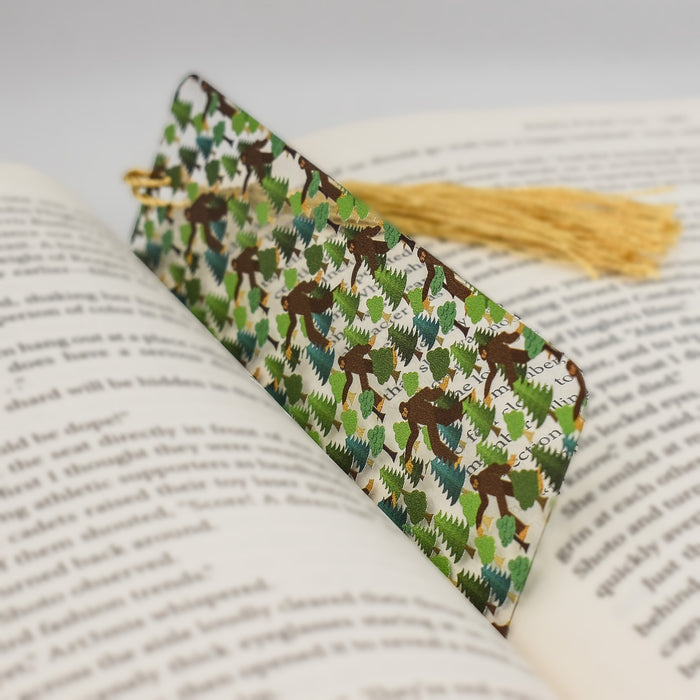 a bookmark with a horse pattern on it